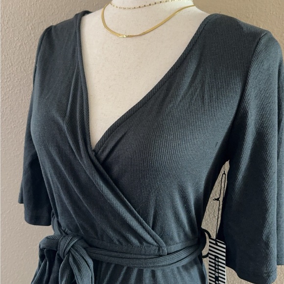 Ribbed wide leg jumpsuit in black - Picture 7 of 9